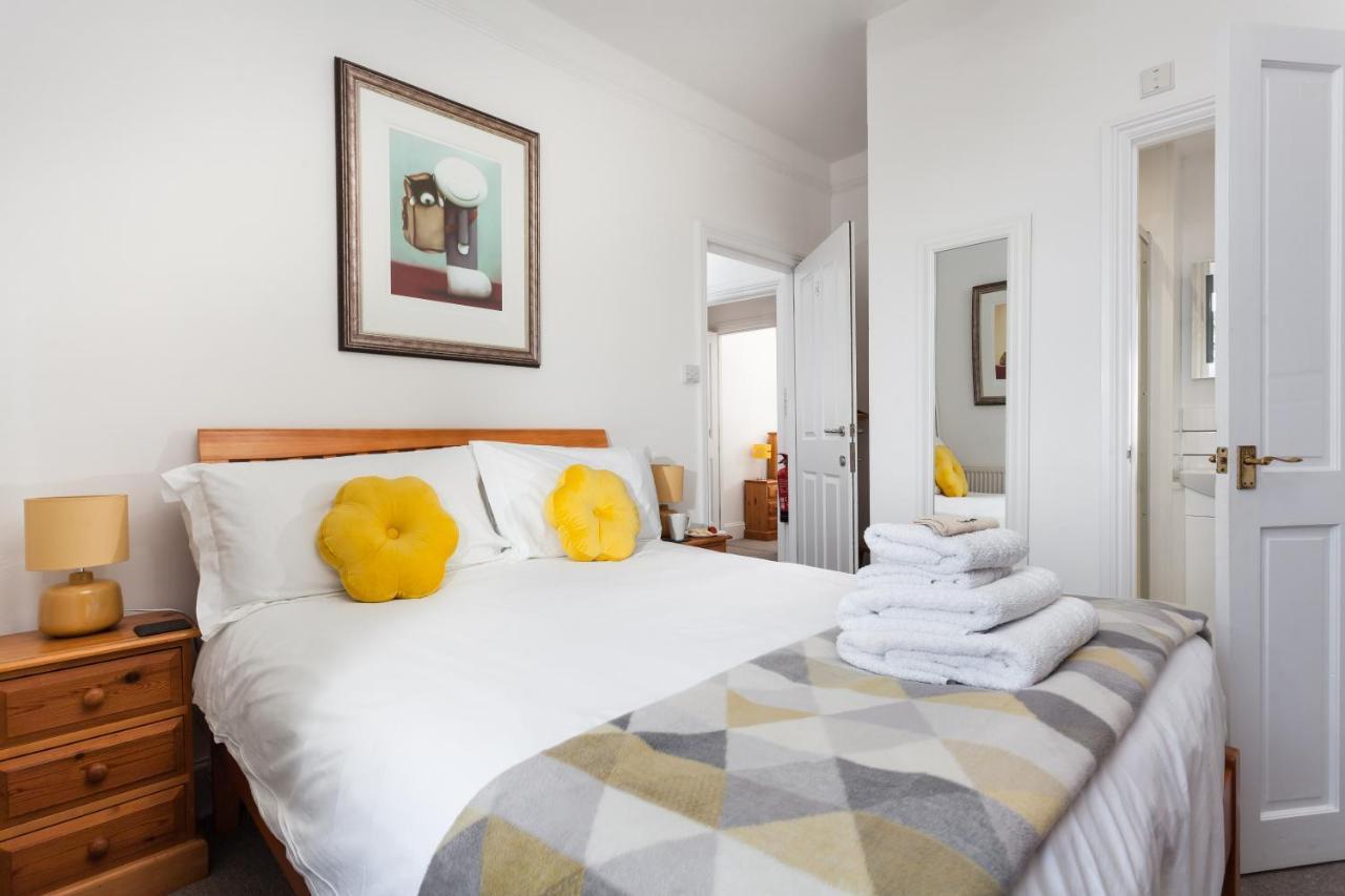 The Olive Branch Bed & Breakfast เซนต์ไอฟส์ ภายนอก รูปภาพ